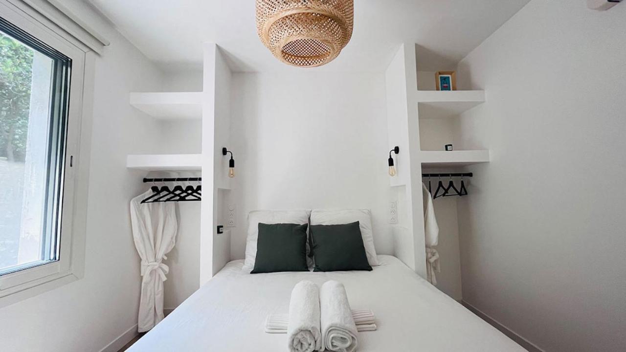 Villa Holistika : Bed And Breakfast / Pool / Air Conditioning/ Mont Faron 툴롱 외부 사진